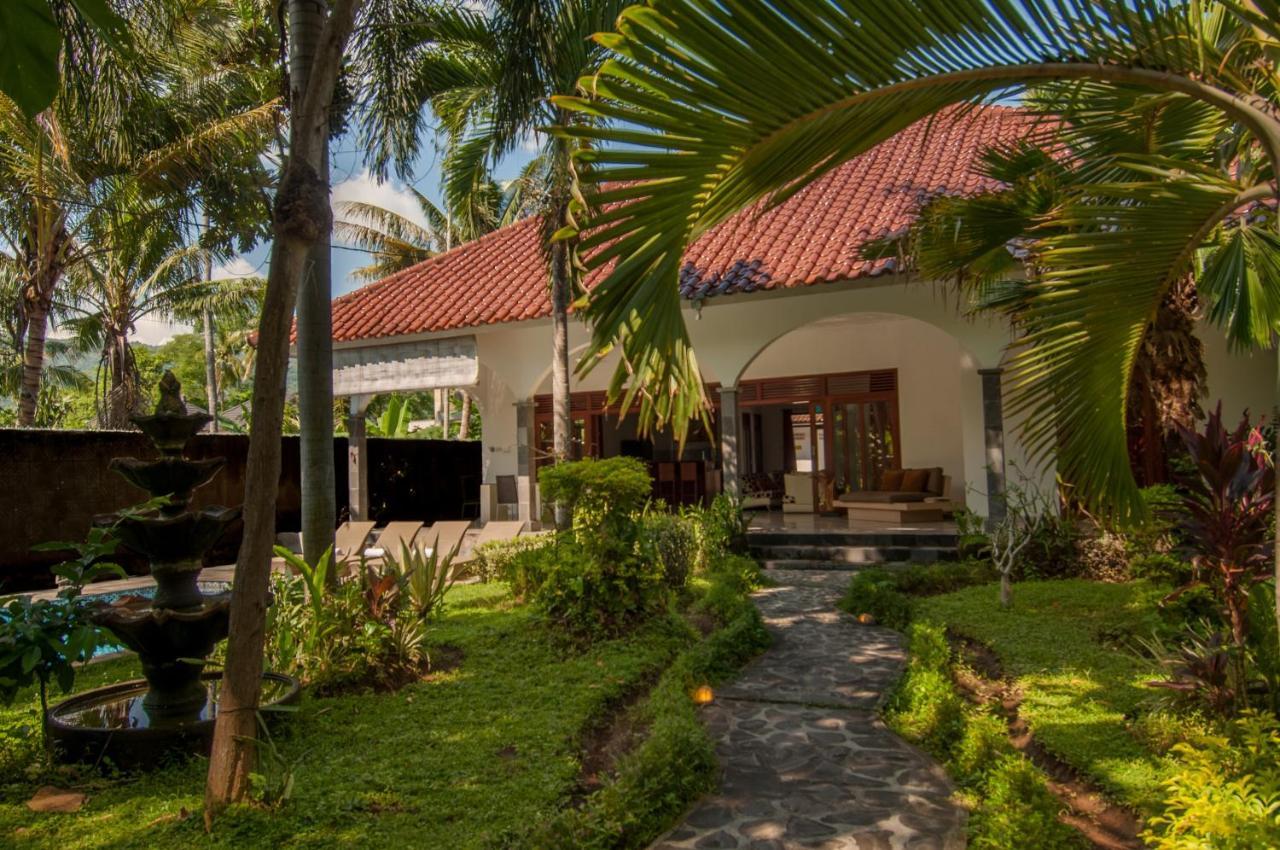 Villa Kelapa 러비나 외부 사진